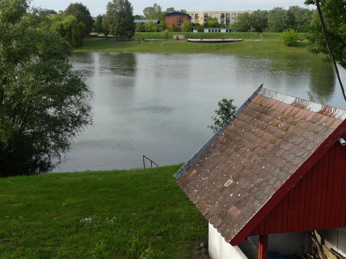Napsugar Apartman Baja Eksteriør billede